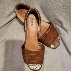 Classic summer flats